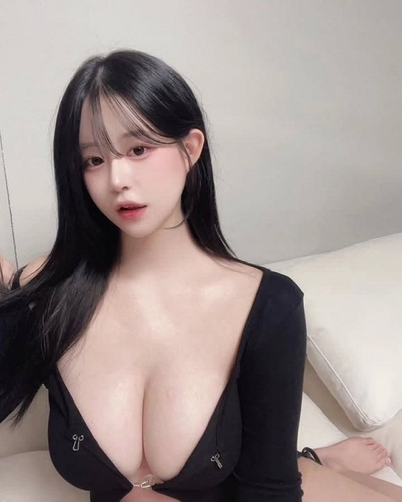 가슴이크면멍청한.jpg